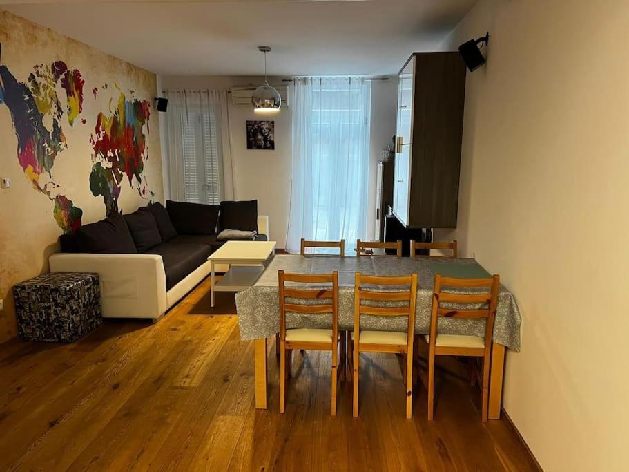 Porec, Tolle 3 Zi-Whg, Sehr Zentral, Top Zustand! Mit Internet Und W-Lan! Esterno foto