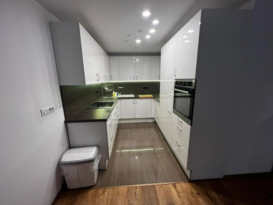 Porec, Tolle 3 Zi-Whg, Sehr Zentral, Top Zustand! Mit Internet Und W-Lan! Esterno foto